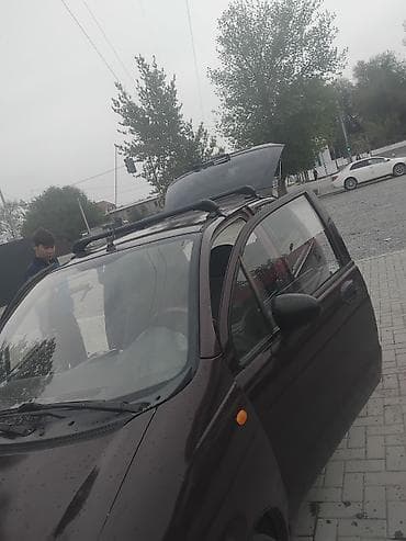 аудио системы: Компактный городской хэтчбек с поперечными рейлингами и багажником на — 2