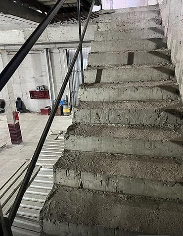 продаю дом швейный цех: СДАЮ помещение рядом с рынком дордой, рядом с финка банком, ул — 8