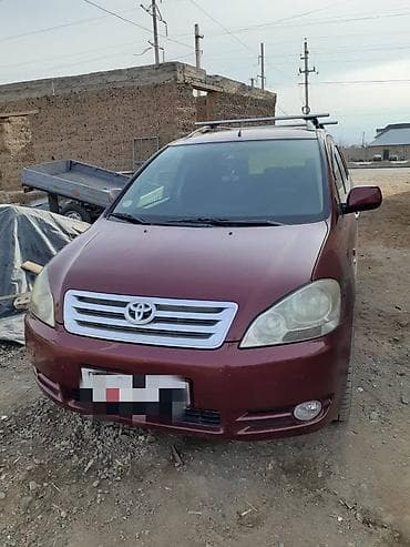 transporter multivan: Toyota Avensis Verso: 2002 г., 2 л, Автомат, Бензин, Минивэн — 3