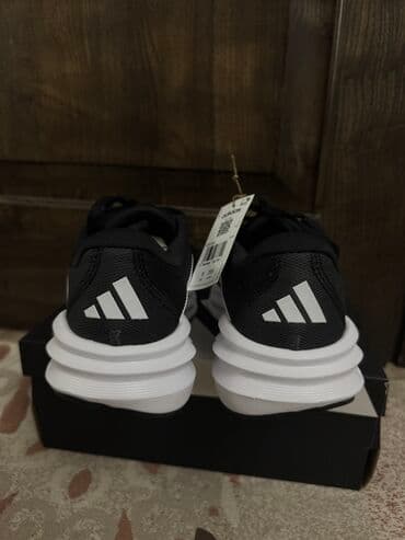 mango: Мужские кроссовки, 43, Adidas Originals, Новый, цвет - Черный, Самовывоз — 2