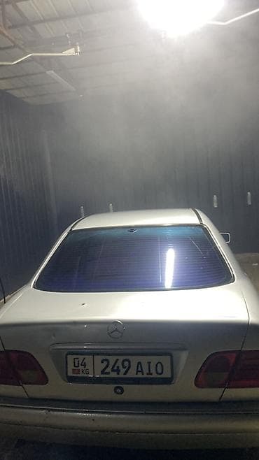 jak t9: Mercedes-Benz E-Class: 1995 г., 2 л, Механика, Бензин, Седан — 2