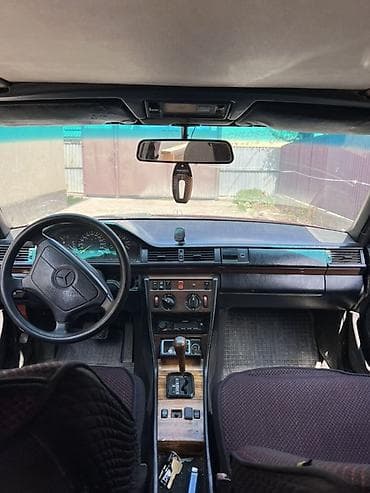 r16 215 65: Mercedes-Benz W124: 1994 г., Автомат, Седан — 1