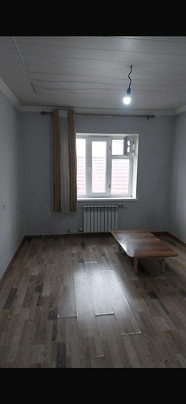 кызыл октябрь: 1 бөлмө, Менчик ээси, Жарым -жартылай эмереги бар — 5