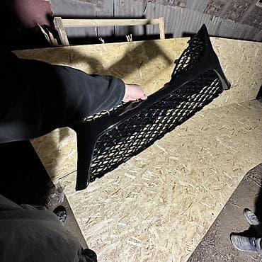 сиденья nexia: Решетка радиатора Toyota — 2