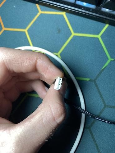 корпус для компа: Декоративные LED-планки для корпуса ПК ASUS ROG - Комплект из двух — 2