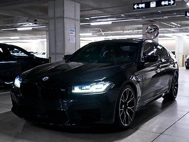 BMW M5: 2023 г., Седан