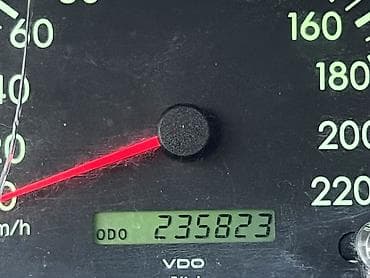coroll: Toyota Corolla: 2004 г., 1.6 л, Автомат, Бензин, Хэтчбэк — 9