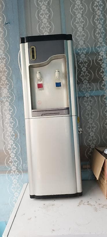 Кулер для воды at lalafo.kg Кулер для воды