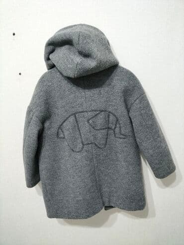 пальто детское демисезонное: Продаю срочно пальто (лёгкое и тёплое) девичковое, на 6-7 лет, в — 2