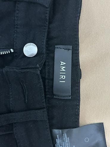сумка гаярд: Джинсы AMIRI, черные, с расширением к низу. Модель с классической — 3