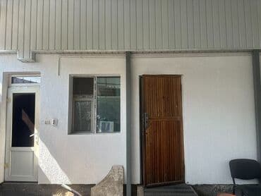 сдаю пол дом дордой: 25 м², 2 комнаты — 2