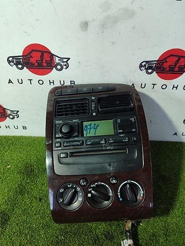 avensis 2001: Центральная консоль Toyota — 1