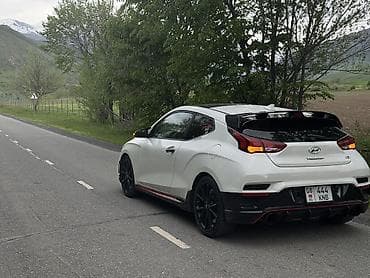 daewoo matiz: Hyundai Veloster: 2018 г., 1.6 л, Робот, Бензин, Хэтчбэк — 3