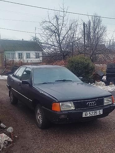 Audi 100: 1988 г., 2 л, Механика, Бензин, Седан
