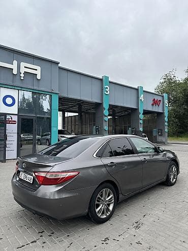 corolla 2004: Toyota Camry: 2017 г., Седан — 2