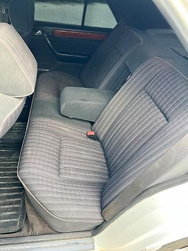 фередо на мерс: Mercedes-Benz W124: 1993 г., 2.2 л, Автомат, Бензин, Седан — 10