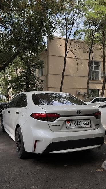 carplay android: Toyota Corolla: 2020 г., 1.8 л, Вариатор, Гибрид, Седан — 5