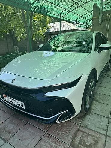 lexus ls: Toyota Crown: 2023 г., Автомат, Гибрид, Лифтбек — 2