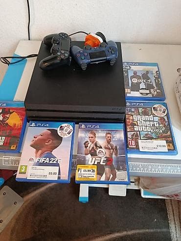 Игровая консоль Sony PlayStation 4 pro с комплектом 2 джойстик и 5