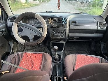 Продажа авто: Volkswagen Vento: 1994 г., 1.8 л, Механика, Бензин, Седан — 5