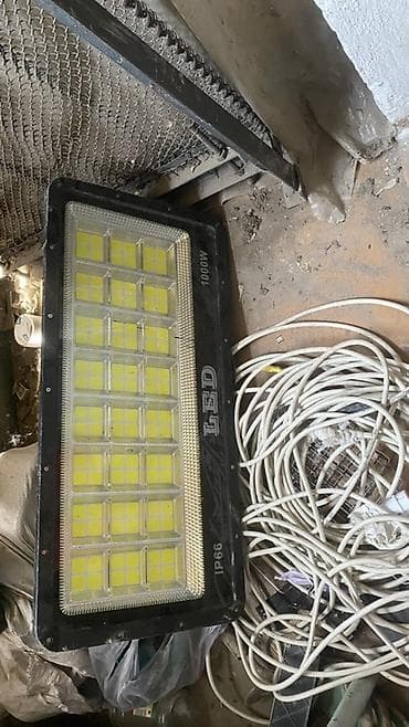 Прожекторы: Светодиодный прожектор LED 1000W, степень защиты IP66 — 1