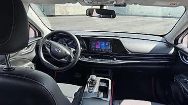 imac 2011: GAC Aion S, белый седан C‑класса на электроприводе. Кузов и дизайн: - — 5