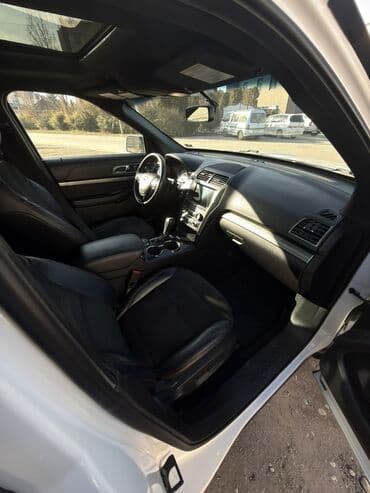 range rover: Ford Explorer: 2019 г., 3.5 л, Автомат, Бензин, Кроссовер — 4