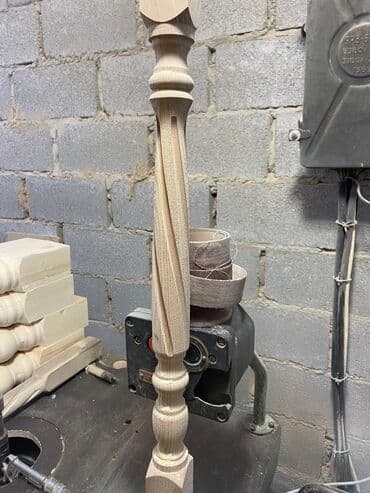 тиски тисы: Балясины на токарном станке
Карагач, орех сосна — 4