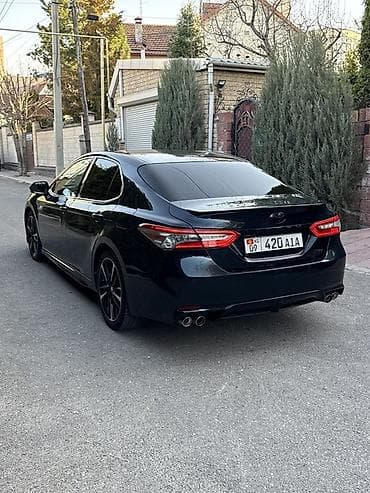 mersedes e320: Toyota Camry: 2018 г., 2.5 л, Автомат, Бензин, Седан — 5