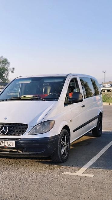 Mercedes-Benz Viano: 2004 г., 2.2 л, Кол менен иштөөчү, Дизель, Вэн/Минивэн — 1