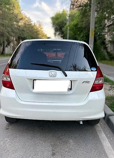Продажа авто: Honda Fit: 2003 г., 1.3 л, Вариатор, Бензин, Хэтчбэк — 5