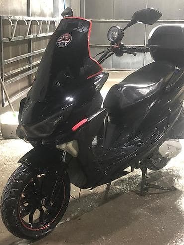 электроный мопед: Макси-скутер 150 куб. см, Бензин, Б/у — 8