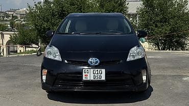 subaru foreste: Toyota Prius: 2015 г., 1.8 л, Вариатор, Гибрид, Хэтчбэк — 2