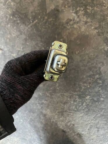 продать швейную машинку на запчасти: Mazda 6 ограничитель двери, Мазда 6 дверной ограничитель — 4