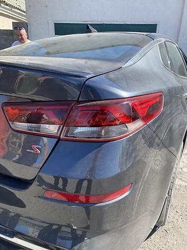 аварийний знак: ЛЭТ Задние светодиодные фонари для седана Kia правая сторона. - ЛЭТ — 2