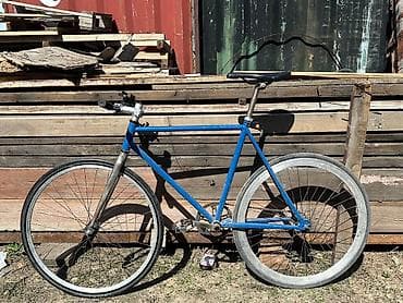 Городской велосипед фиксед-байк - Классическая стальная рама с