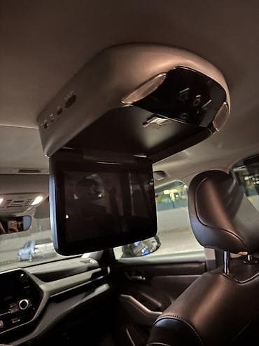 Toyota Highlander: 2021 г., 3.5 л, Типтроник, Бензин, Кроссовер — 4