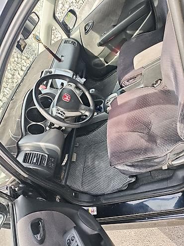 4: Honda Jazz: 2008 г., 1.4 л, Вариатор, Бензин, Хэтчбэк — 7