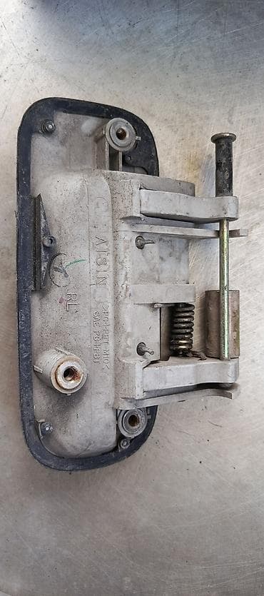 jac refine: Задняя левая дверная ручка Дверная ручка Toyota Б/у, Оригинал — 1