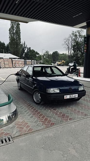 Volkswagen Passat: 1991 г., 1.8 л, Механика, Бензин, Седан — 7