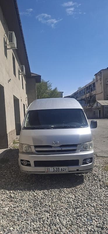 масляный насос спринтер: Toyota Hiace: 2005 г., Бус — 4