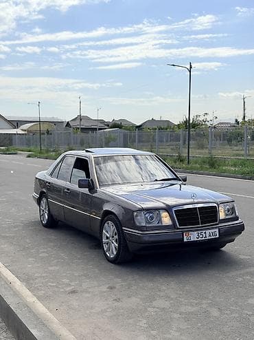 Транспорт: Mercedes-Benz E-Class: 1994 г., 2.2 л, Механика, Бензин, Седан — 8