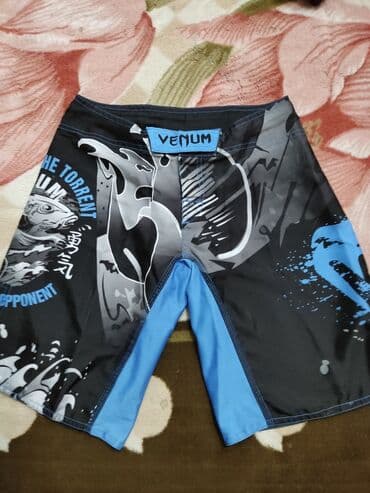 фудболка шорта: Продаю тренировочную форму Синий на рост 150 Красный на рост 140 За — 2