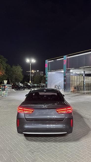 2017: Kia K5: 2017 г., 2 л, Гибрид, Седан — 3