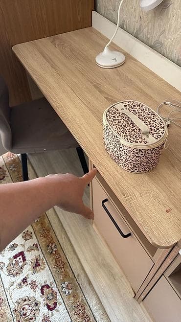 куплю письменный стол бу: Комплект офисной мебели, Б/у, Шкаф, ДСП, цвет - Бежевый — 3