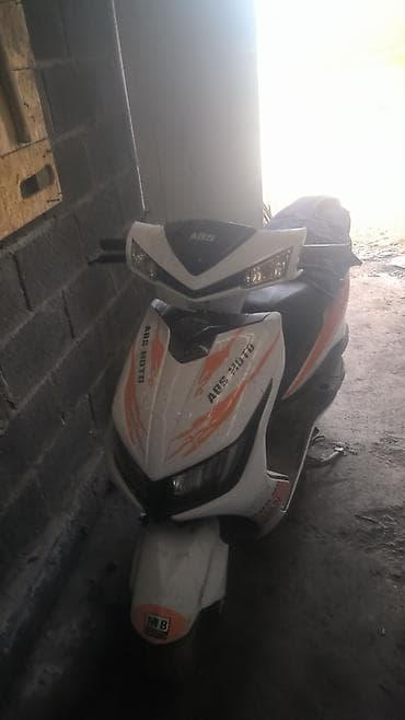 скутор новый: Тип скутера 150 куб. см, Бензин, Б/у — 1