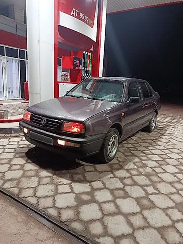 jetta 2: Volkswagen Vento: 1993 г., 1.8 л, Механика, Бензин, Седан — 2