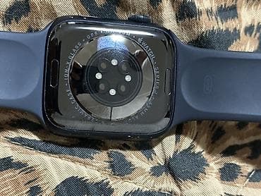 Apple Watch: Продаю Apple Watch 7 серии 45мм состояние дисплея идеальное,а по — 3