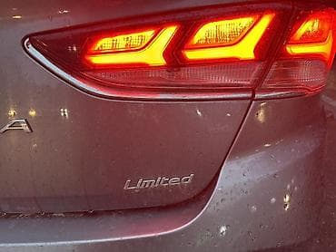 Транспорт: Hyundai Sonata: 2019 г., 2.4 л, Автомат, Бензин, Седан — 4