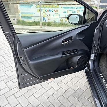 toyota aigo: Toyota Prius: 2020 г., 1.8 л, Автомат, Гибрид, Хэтчбэк — 4